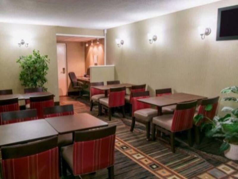 Quality Inn Істон Екстер'єр фото