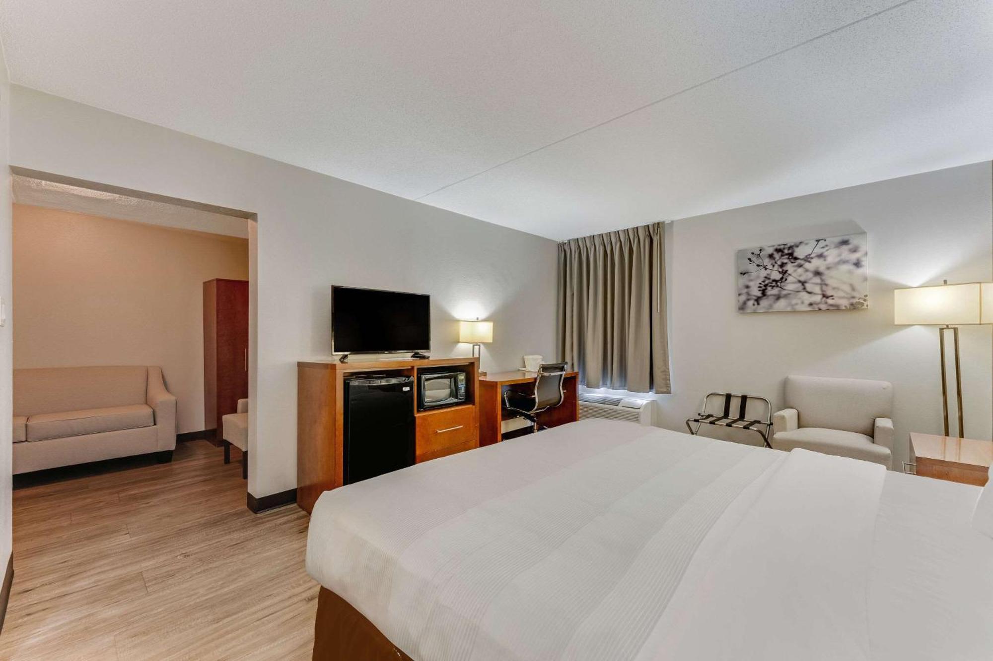 Quality Inn Істон Екстер'єр фото