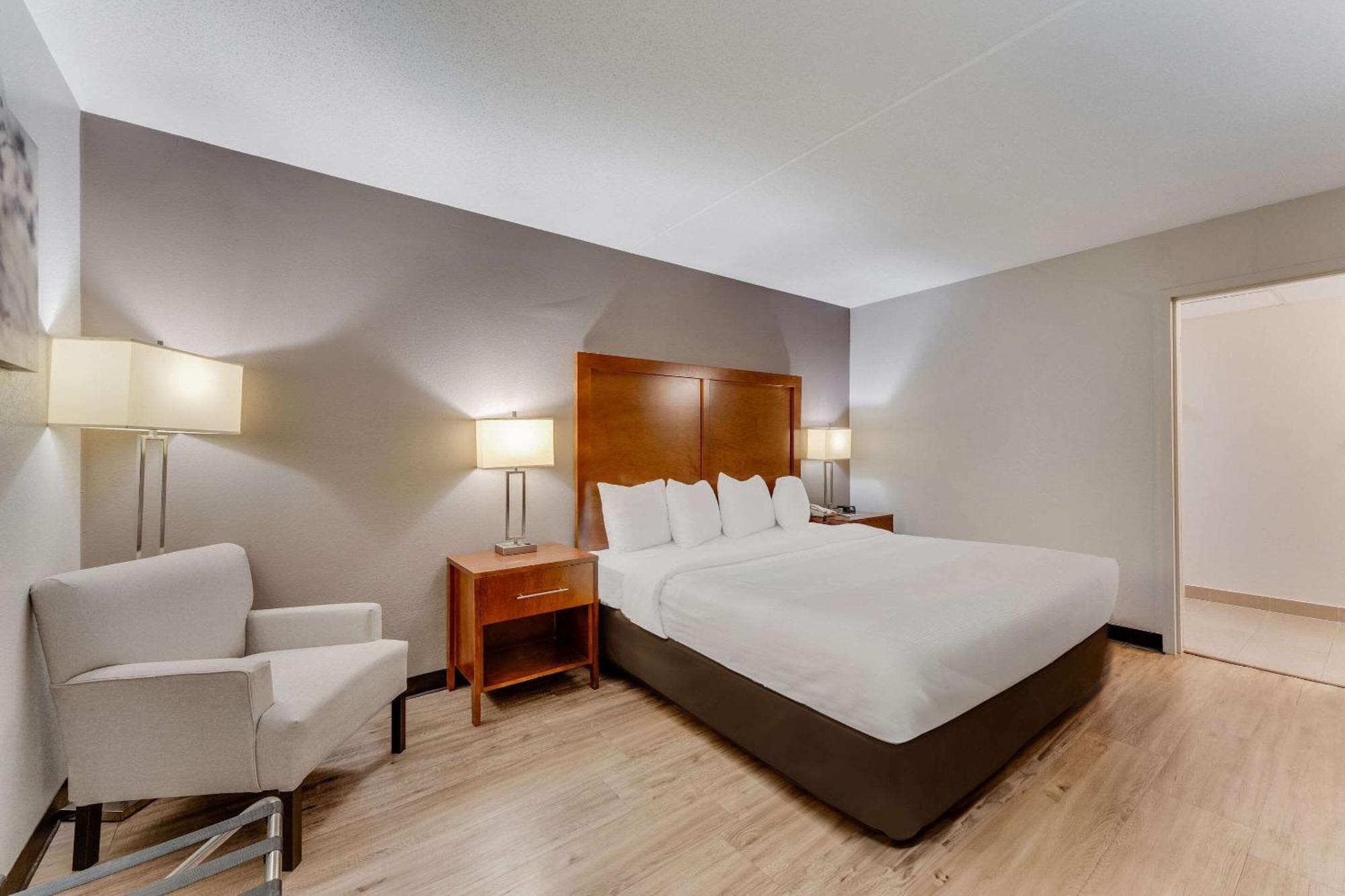 Quality Inn Істон Екстер'єр фото