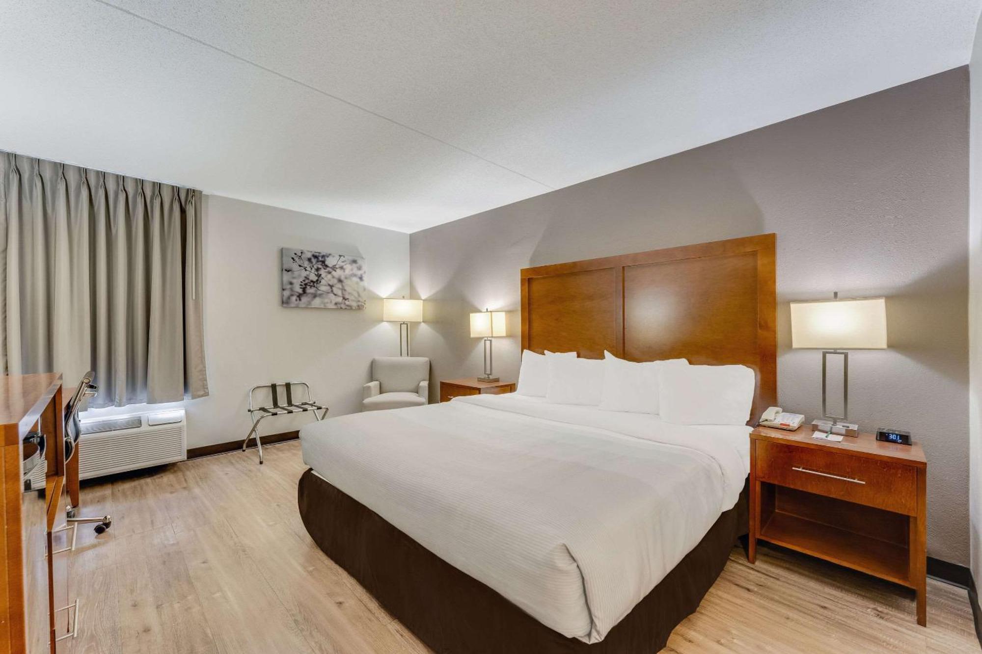 Quality Inn Істон Екстер'єр фото