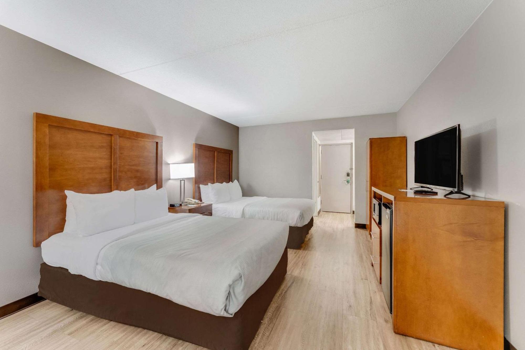 Quality Inn Істон Екстер'єр фото