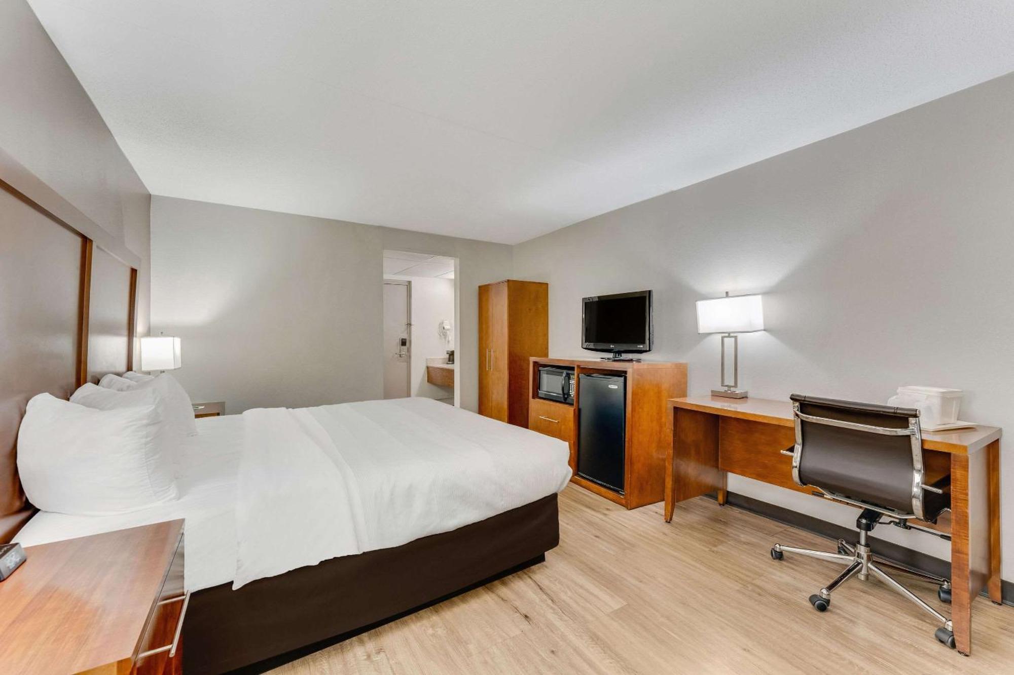 Quality Inn Істон Екстер'єр фото