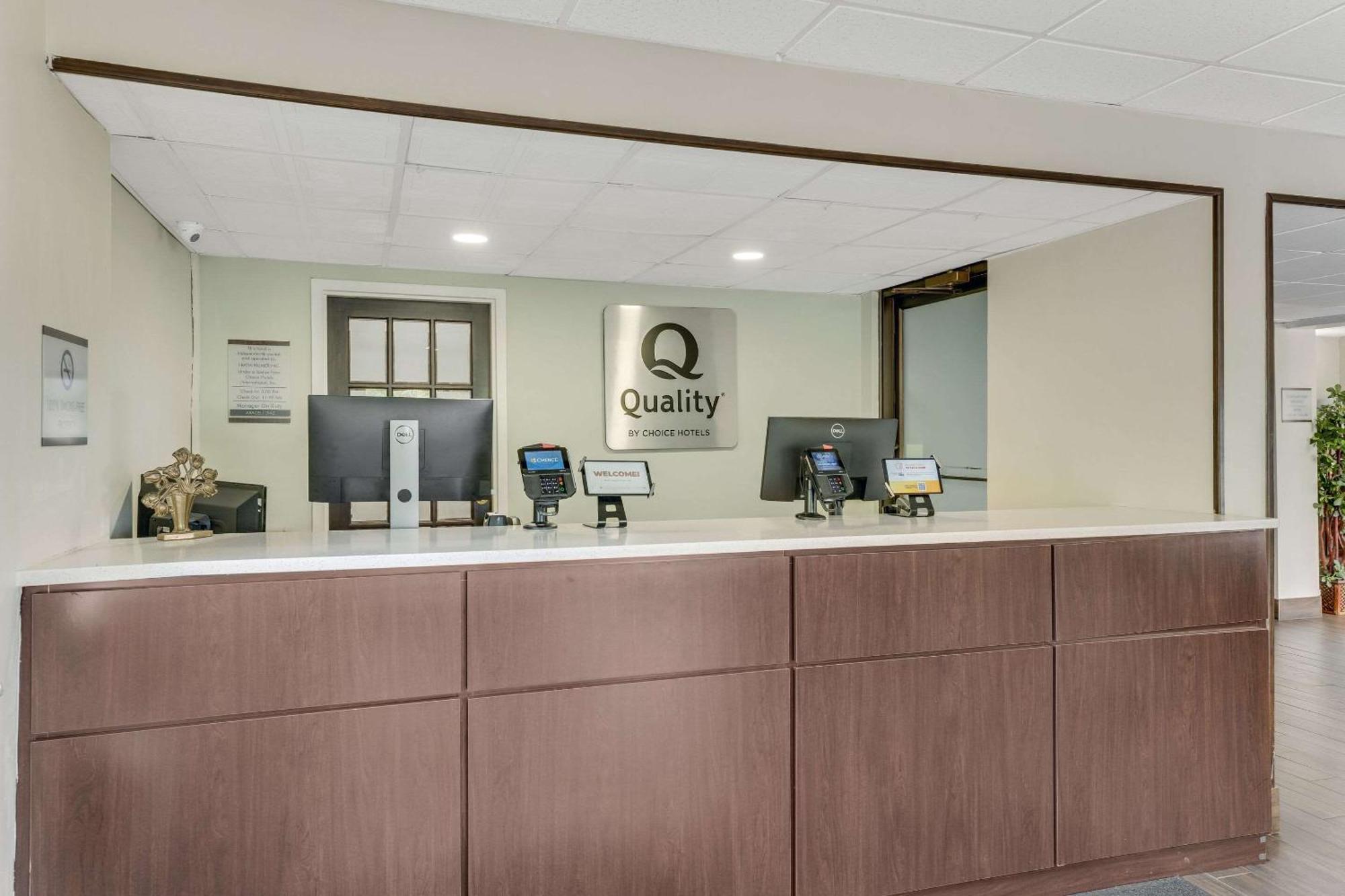 Quality Inn Істон Екстер'єр фото