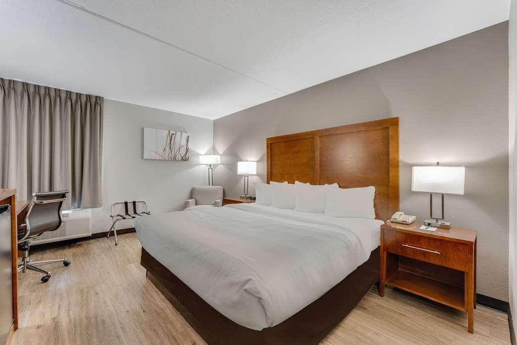 Quality Inn Істон Номер фото