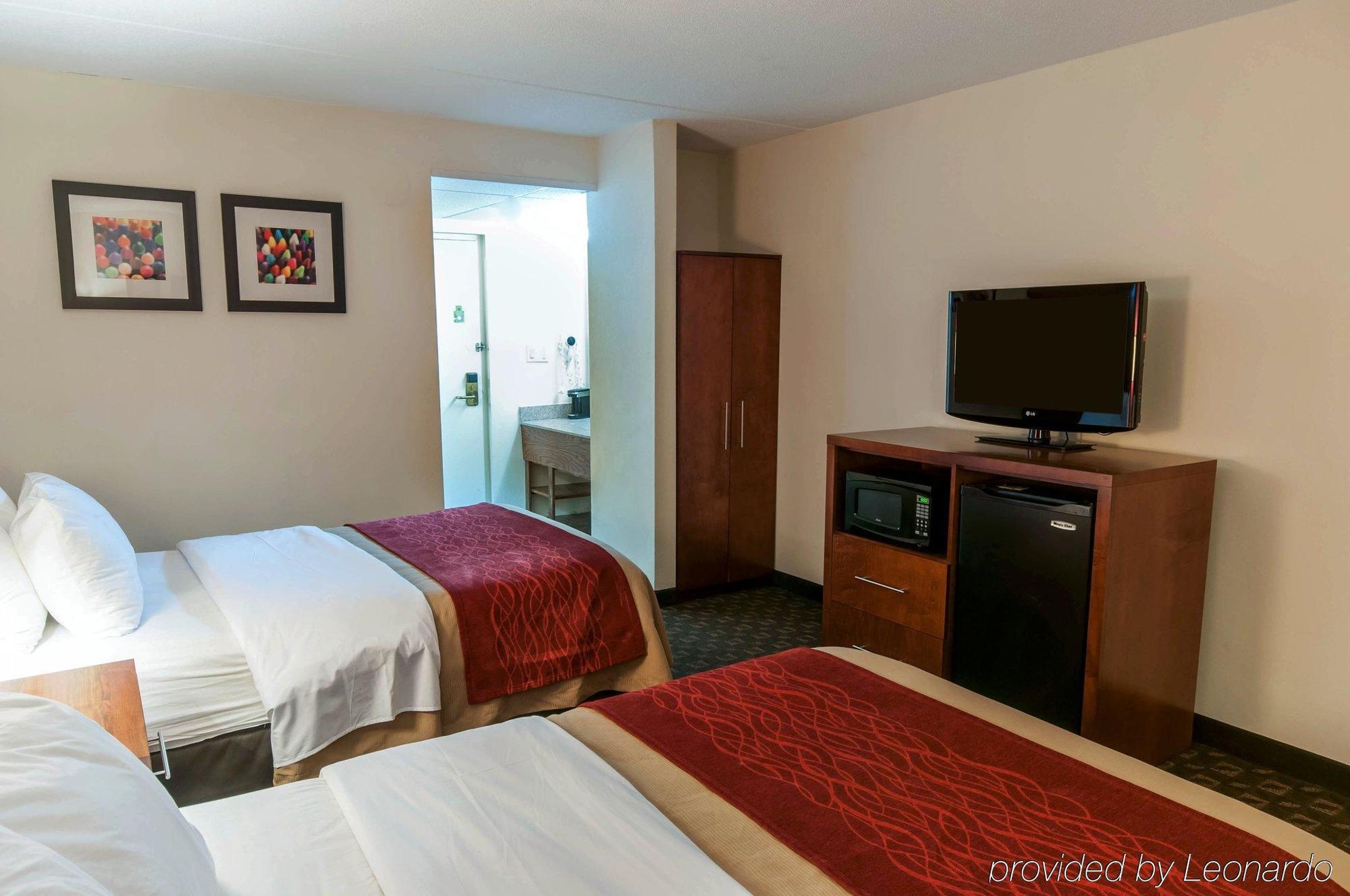 Quality Inn Істон Екстер'єр фото