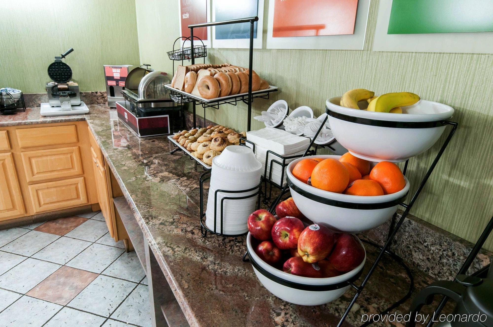Quality Inn Істон Екстер'єр фото