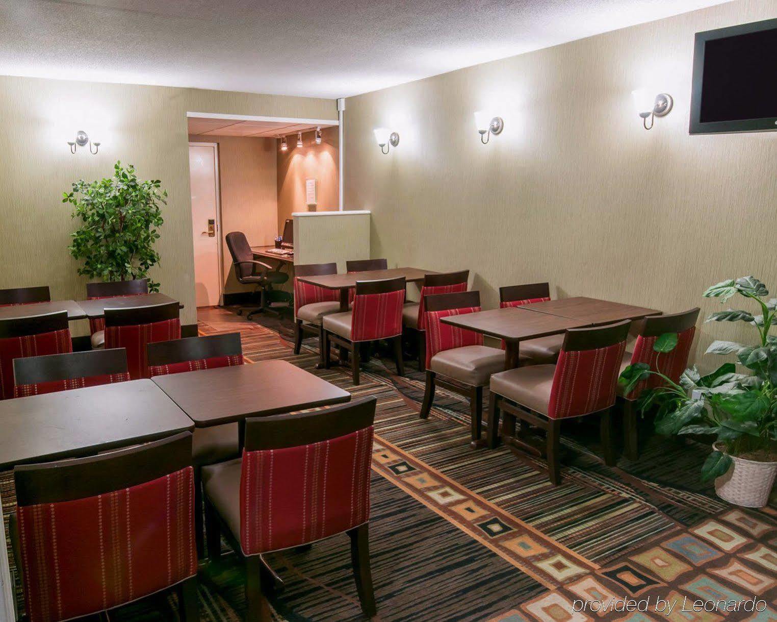 Quality Inn Істон Екстер'єр фото