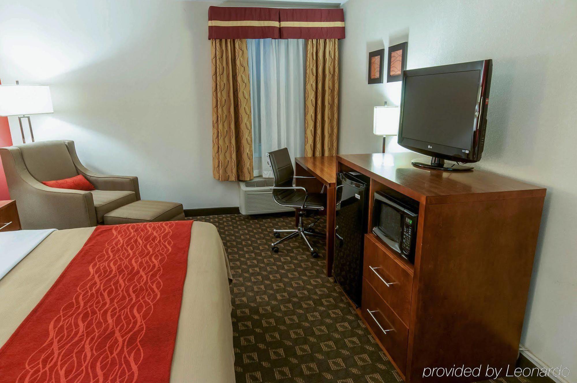 Quality Inn Істон Екстер'єр фото