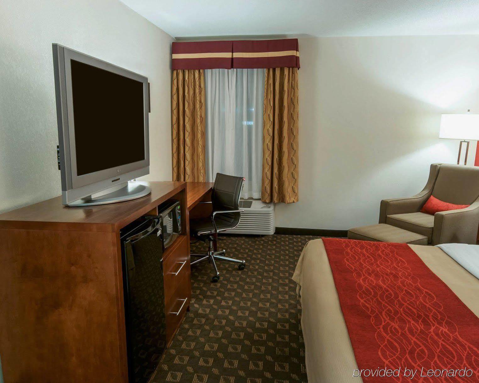 Quality Inn Істон Екстер'єр фото