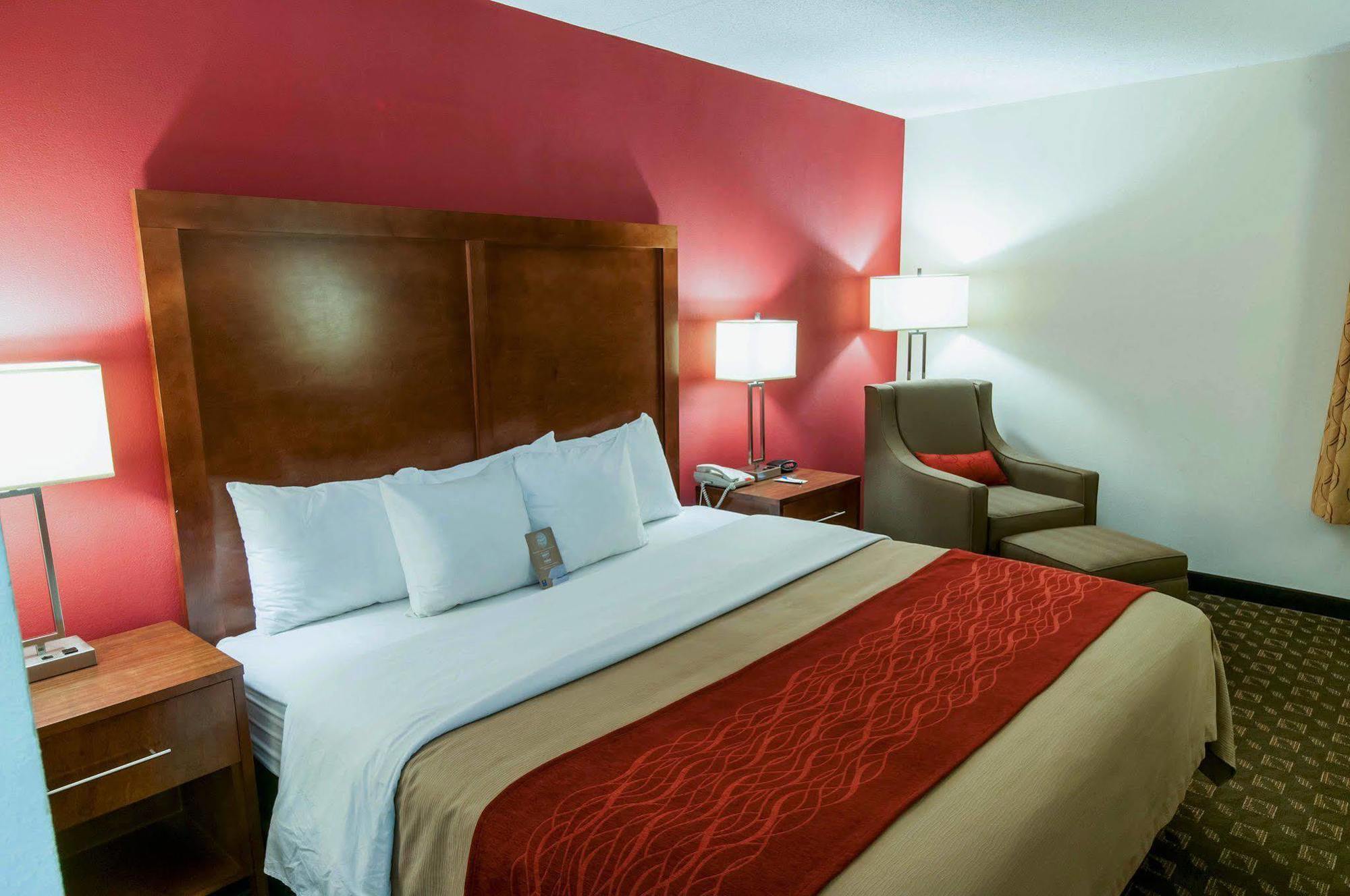 Quality Inn Істон Екстер'єр фото